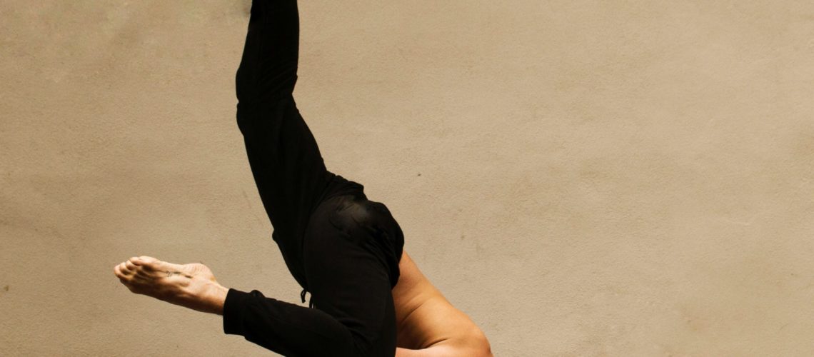 form-qQGAQMbURhU-unsplash