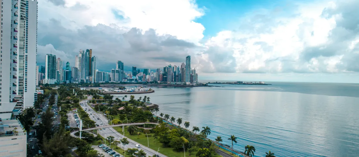 luis-aleman-JBjd0IBIAl8-unsplash